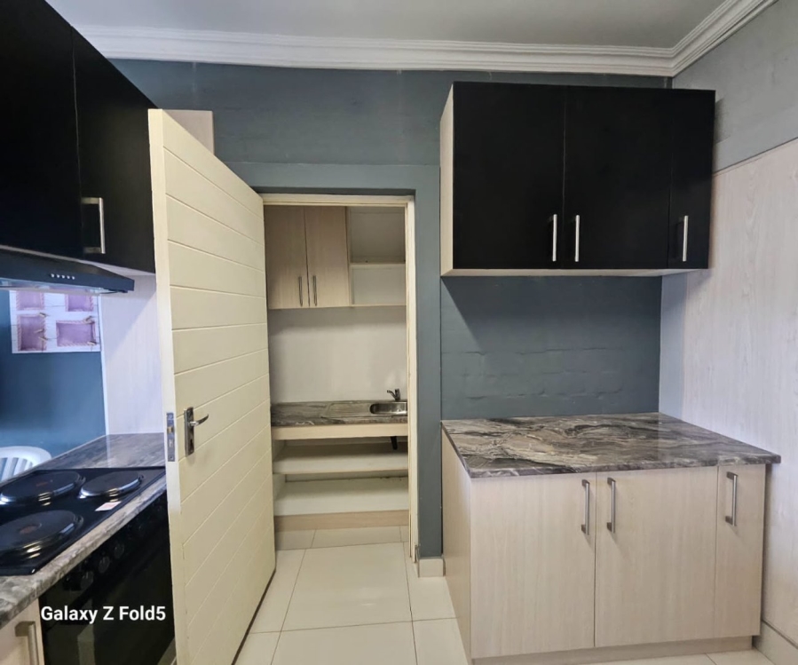 To Let  Bedroom Property for Rent in Winterstrand Eastern Cape